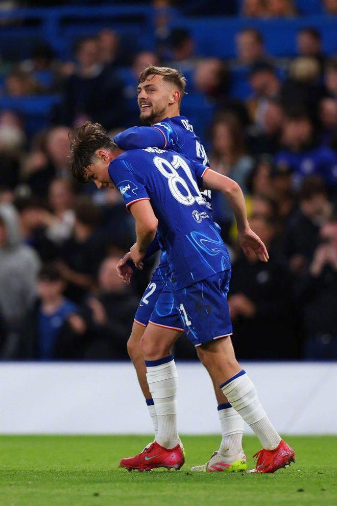 今夜德甲焦点战，切尔西豪取连胜，质疑声仍在，轮换策略成焦点(王簿无向辽东浪死歌)