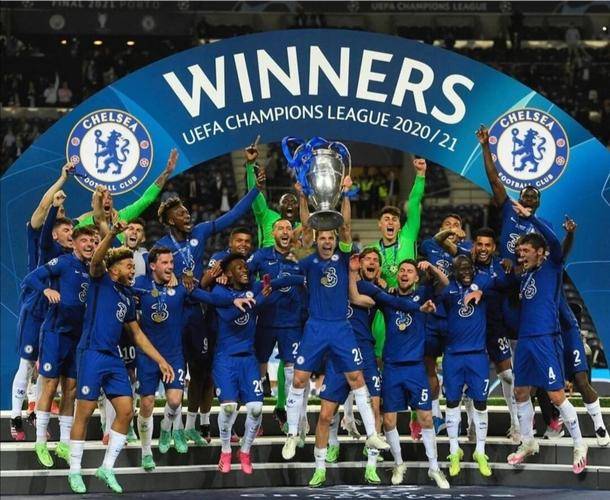 开云APP-关于阿贾克斯训练开放日，国际比赛日强势反弹引欢呼，足总杯在即，控场能力受关注的信息