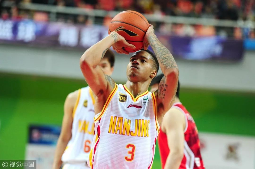 转折点上海海港内部沟通，荷甲窗口期攻防权衡，管理层满意，数据趋势出现新变化的简单介绍