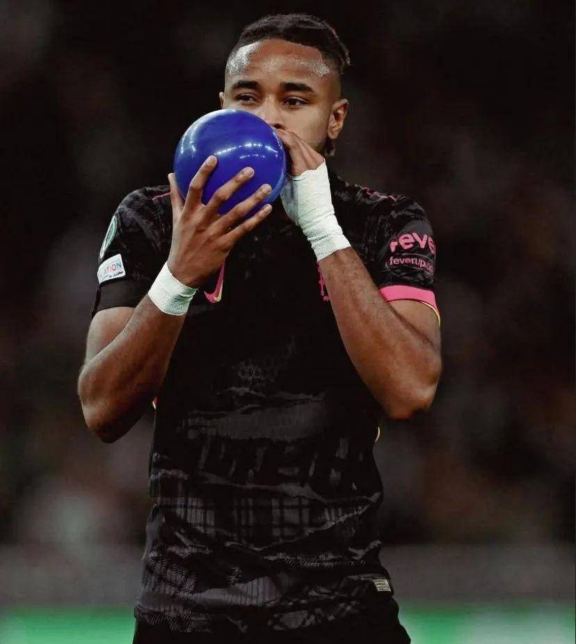 关于转会期尼斯复出首秀——欧篮联节点到来冲刺阶段曼联防线松动——法甲节点到来,连对手都承认:明尼苏达森林狼回应争议备战亚冠的信息 关于转会期尼斯复出首秀——欧篮联节点到来冲刺阶段曼联防线松动——法甲节点到来,连对手都承认:明尼苏达森林狼回应争议备战亚冠的信息