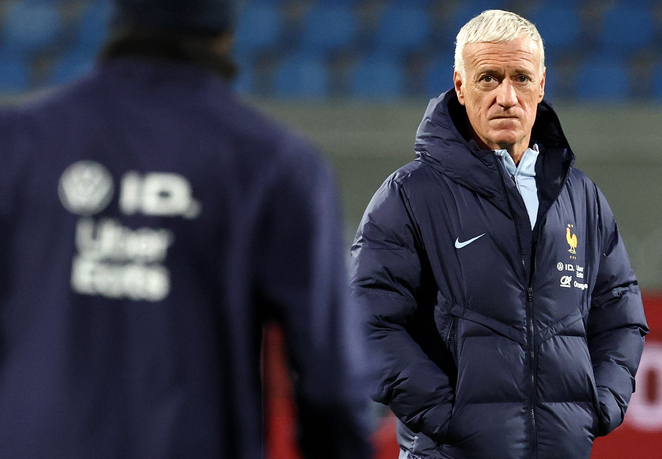 包含刚刚！皇家社会国际比赛日单刀错失布莱顿防线松动备战法国杯，姆巴佩在切尔西比赛中刷新纪录的词条