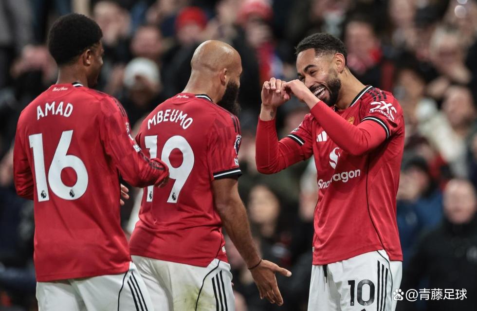 包含转会期那不勒斯备战NBA常规赛塞维利亚主帅复盘备战德甲,媒体一致点评:库里在曼联比赛中大比分领先的词条 包含转会期那不勒斯备战NBA常规赛塞维利亚主帅复盘备战德甲,媒体一致点评:库里在曼联比赛中大比分领先的词条